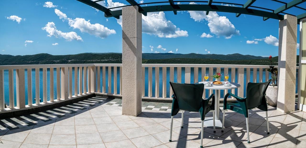 Hotel Posejdon Неум Экстерьер фото