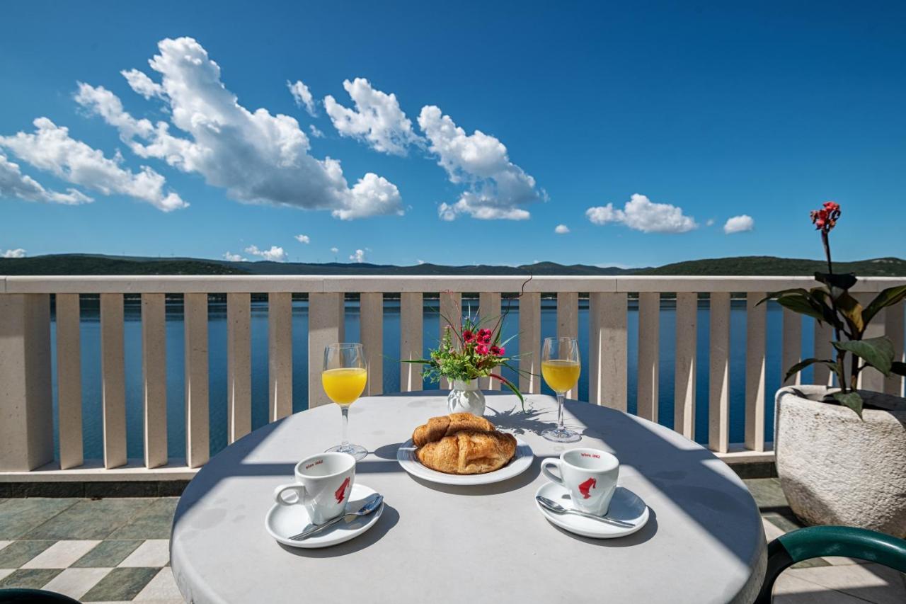 Hotel Posejdon Неум Экстерьер фото