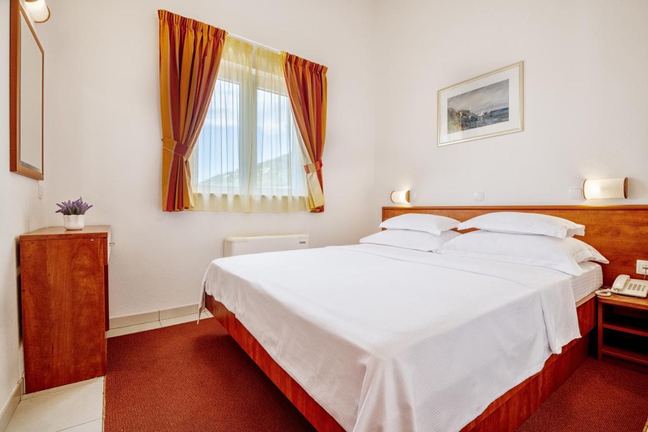 Hotel Posejdon Неум Экстерьер фото